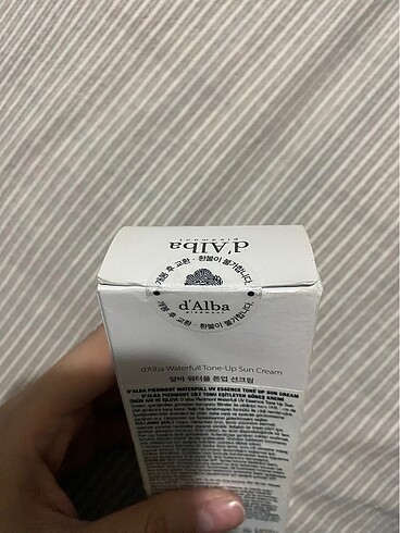 Beden Renk Dalba Uv Essence Waterfull Tone Up güneş kremi
