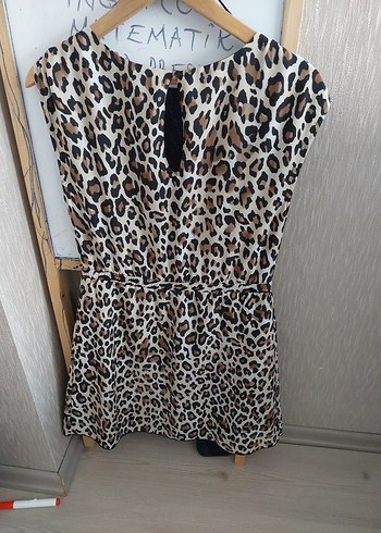 Leopar Desenli Kolsuz Midi Elbise - Görsel 5