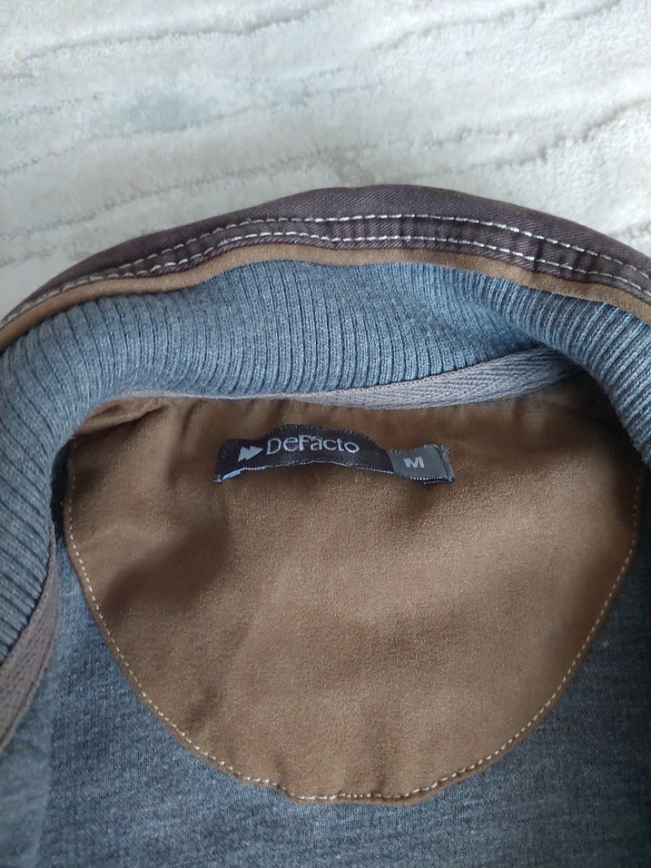 Gri Düğmeli Erkek Hırka - Görsel 3