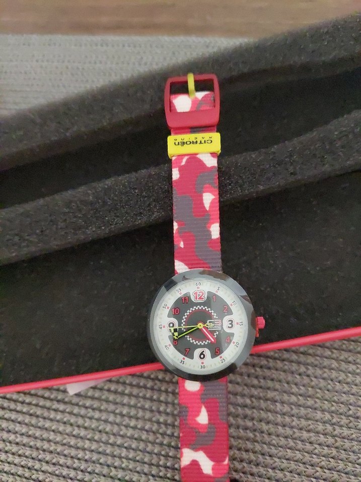 çocuk Renkli Minimalist Rock Punk Kol Saati - Görsel 3