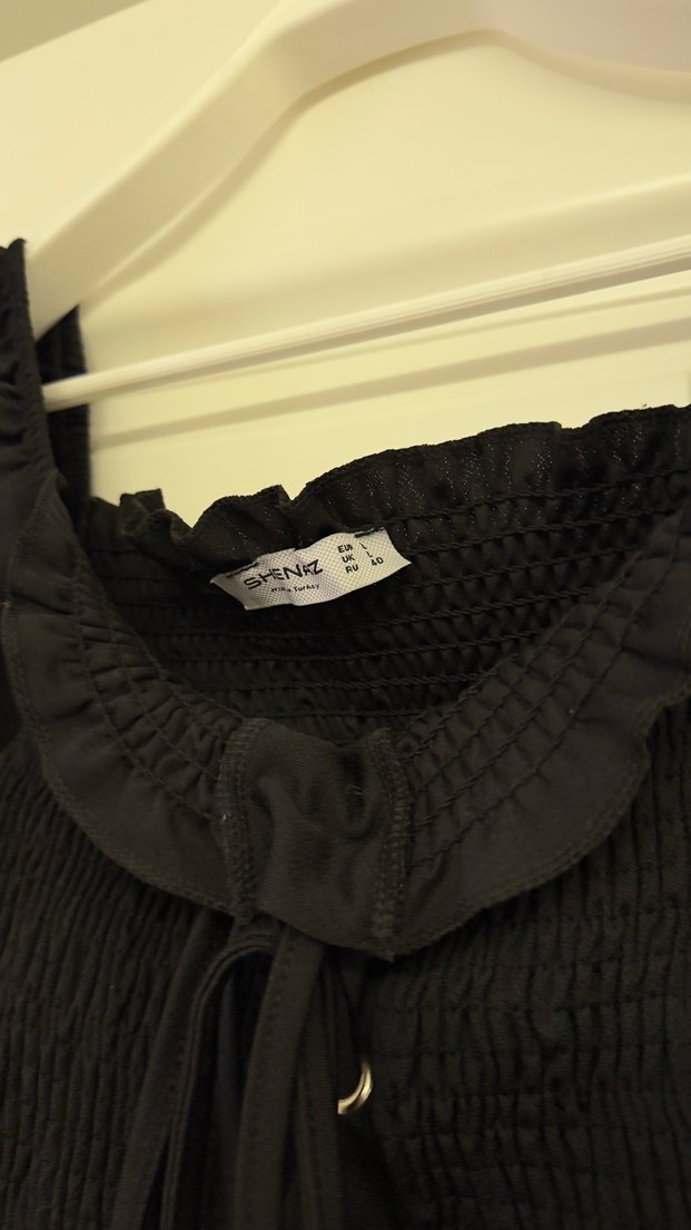 Siyah Fırfırlı Gotik Mini Bluz - Görsel 2