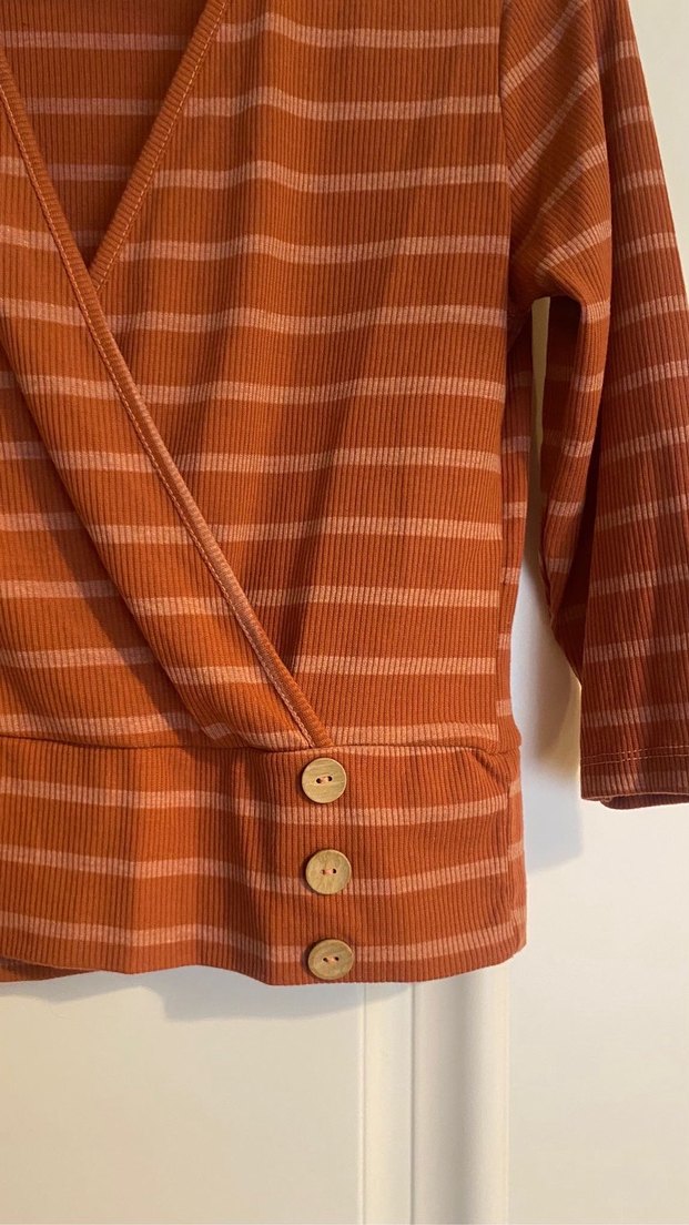 Düğmeli V Yaka pudra Kadın Bluz - Görsel 2