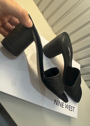 NINE WEST Siyah Topuklu Kadın Terlik