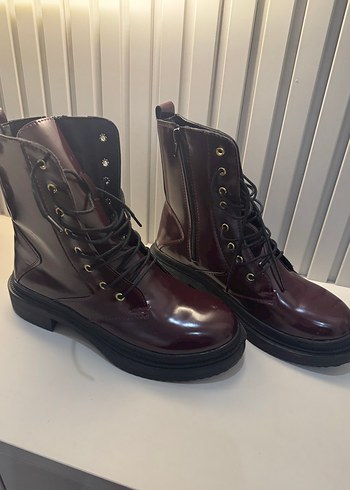 Bordo Rugan Bağcıklı Kadın Bot