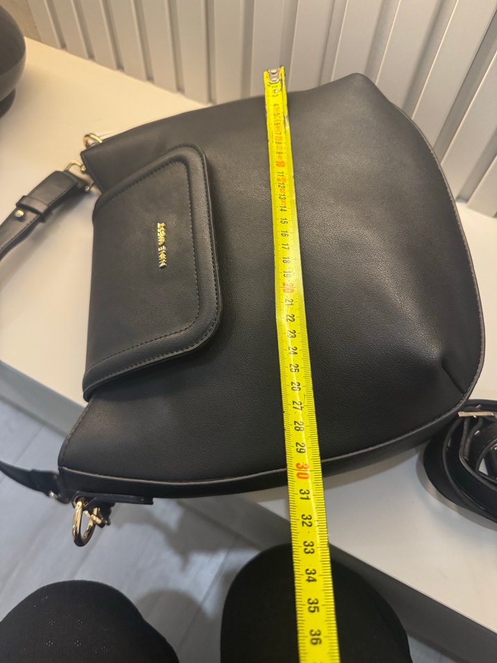 Kemer Detaylı Siyah Deri Kadın Çanta - Görsel 2