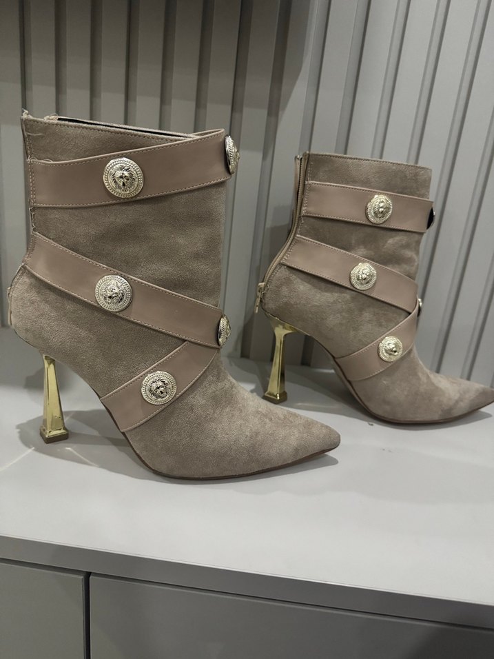 Bej Süet Yüksek Topuklu Tokalı Kadın Bot - Görsel 2