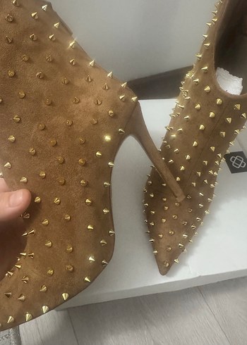 Kahverengi Süet Yüksek Topuklu Çivili Bot - Görsel 6