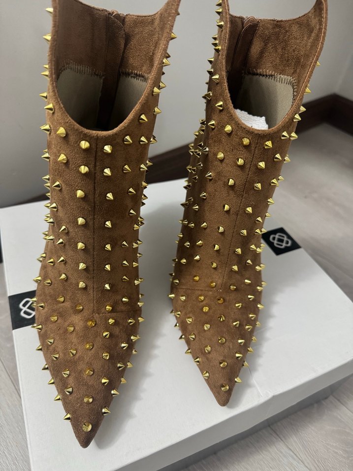 Kahverengi Süet Yüksek Topuklu Çivili Bot - Görsel 3