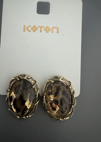 Kahverengi Yılan Desenli Mini Küpe - Görsel 2