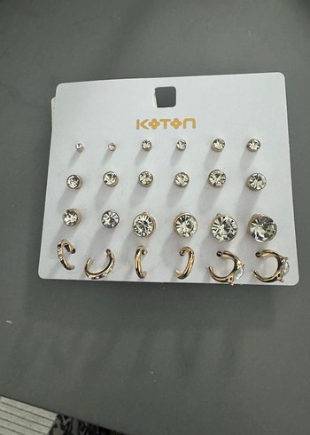 Altın Renkli Mini Taşlı Küpe Seti - Görsel 3