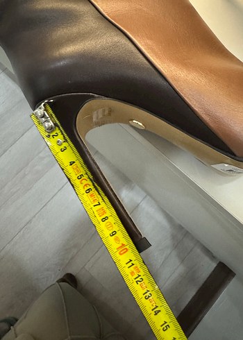 Kahverengi Çizgili Dizüstü Deri Çizme - Görsel 9