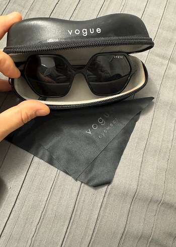 Şeffaf Siyah Gotik Kadın Güneş Gözlüğü - Görsel 5