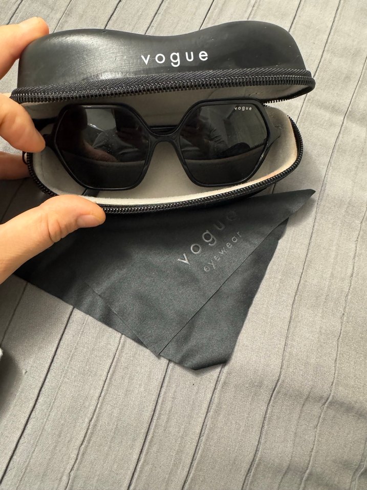 Şeffaf Siyah Gotik Kadın Güneş Gözlüğü - Görsel 4