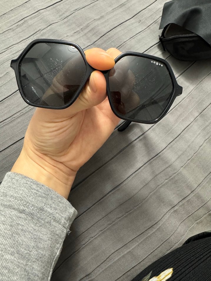 Şeffaf Siyah Gotik Kadın Güneş Gözlüğü - Görsel 2