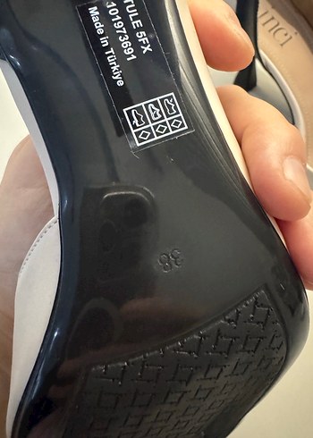 Beyaz Siyah Topuklu Kadın Stiletto - Görsel 3