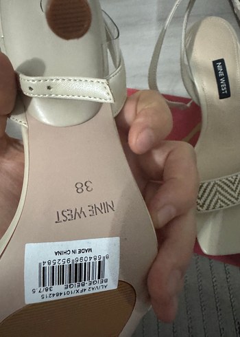 38 Beden beyaz Renk Nine West topuklu
