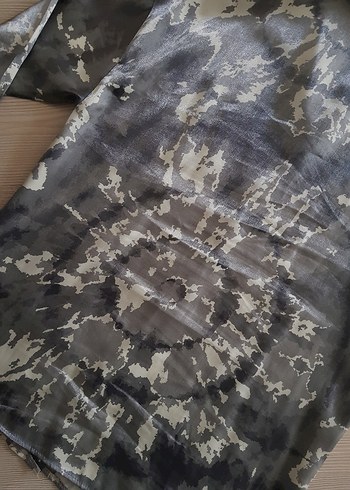 Gri Kamuflaj Desenli Uzun Kadın Gömlek - Görsel 4