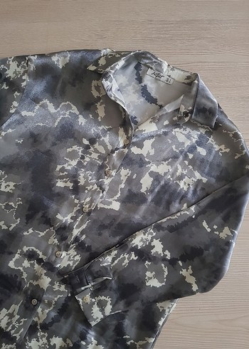 Gri Kamuflaj Desenli Uzun Kadın Gömlek - Görsel 5