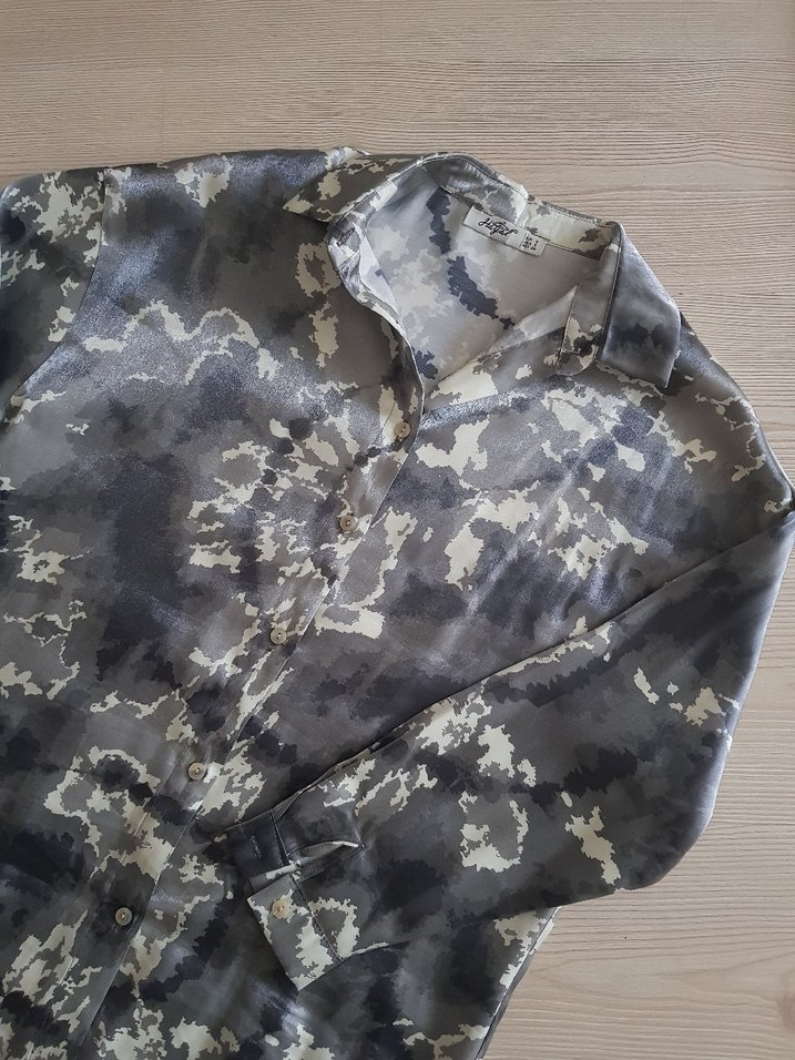 Gri Kamuflaj Desenli Uzun Kadın Gömlek - Görsel 5