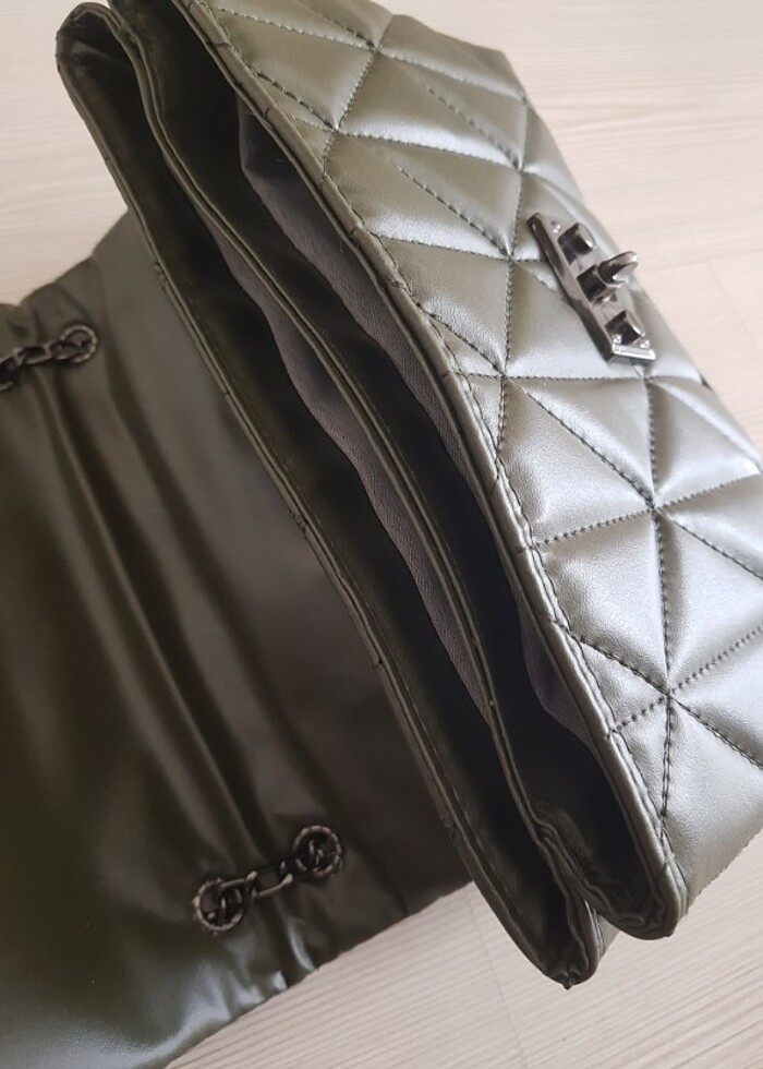 Haki Renk Kol Çantası  - Görsel 2