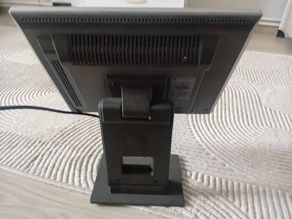 Gri LG FLATRON Monitör görüldüğü gibi bilgi sahibi değilim - Görsel 5