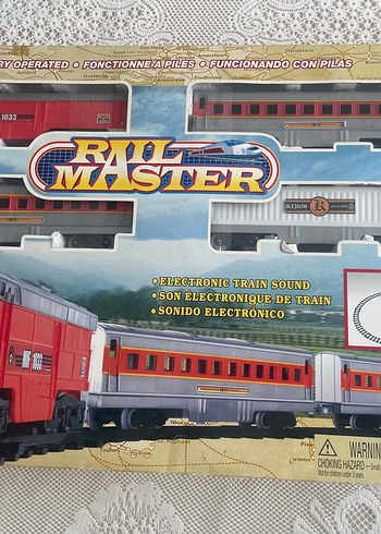 Kırmızı Elektronik Sesli Model Tren Seti
