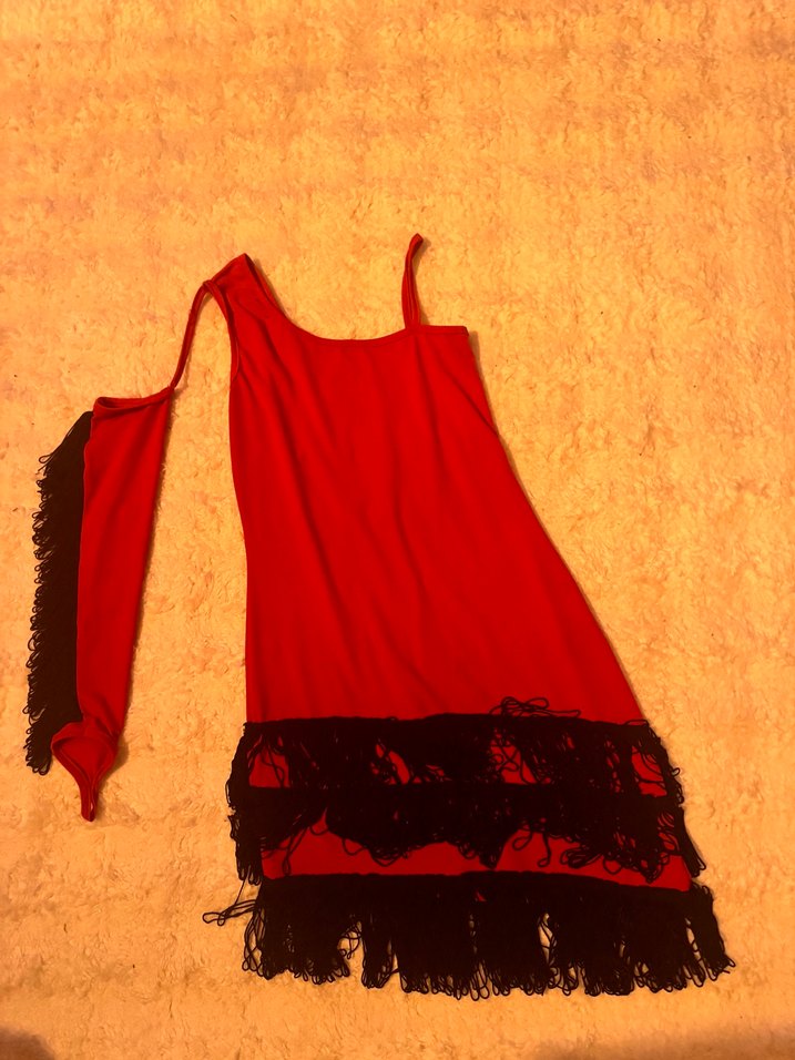 Siyah Püsküllü Kırmızı Flamenco Elbisesi — görsel 2/3