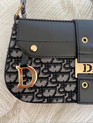  Beden Christian Dior Askılı Çanta