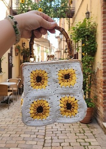 Sarı Çiçek Desenli Örgü Bohem Kadın Çantası - Görsel 2