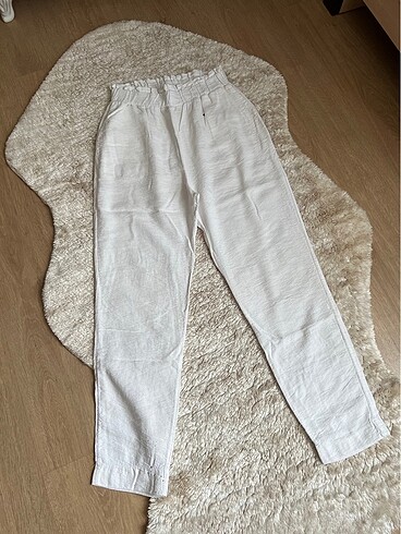 Beyaz beli lastikli pantolon