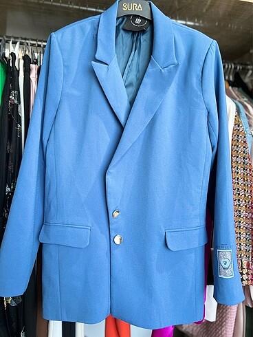Mavi kol detaylı blazer ceket