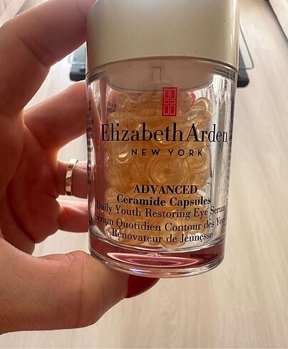 Beden Renk Elizabeth Arden Seramid Serum