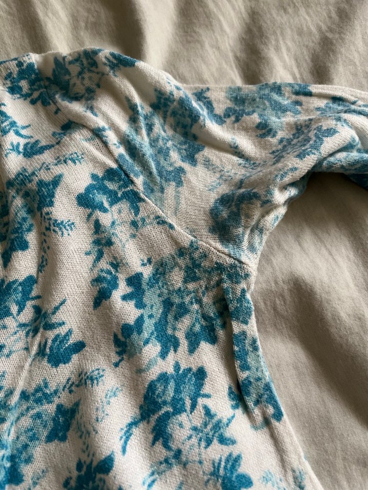 Mavi V Yaka Bağlamalı Uzun Kollu Hırka - Görsel 4