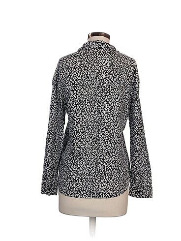 s Beden Pull and Bear Bluz %70 İndirimli.