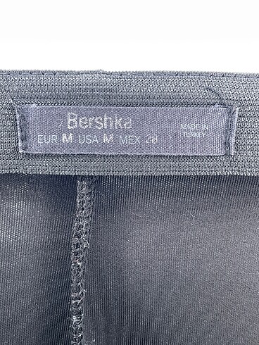 m Beden siyah Renk Bershka Mini Etek %70 İndirimli.