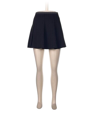 Bershka Mini Etek %70 İndirimli.