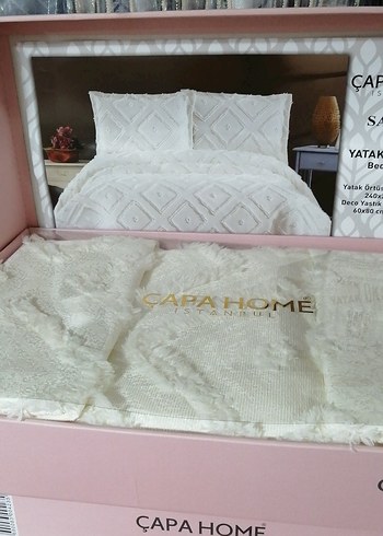 Pompon Nakışlı Yatak Örtüsü - Çapa Home