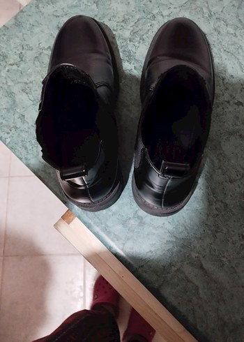 42 Beden Zara bot