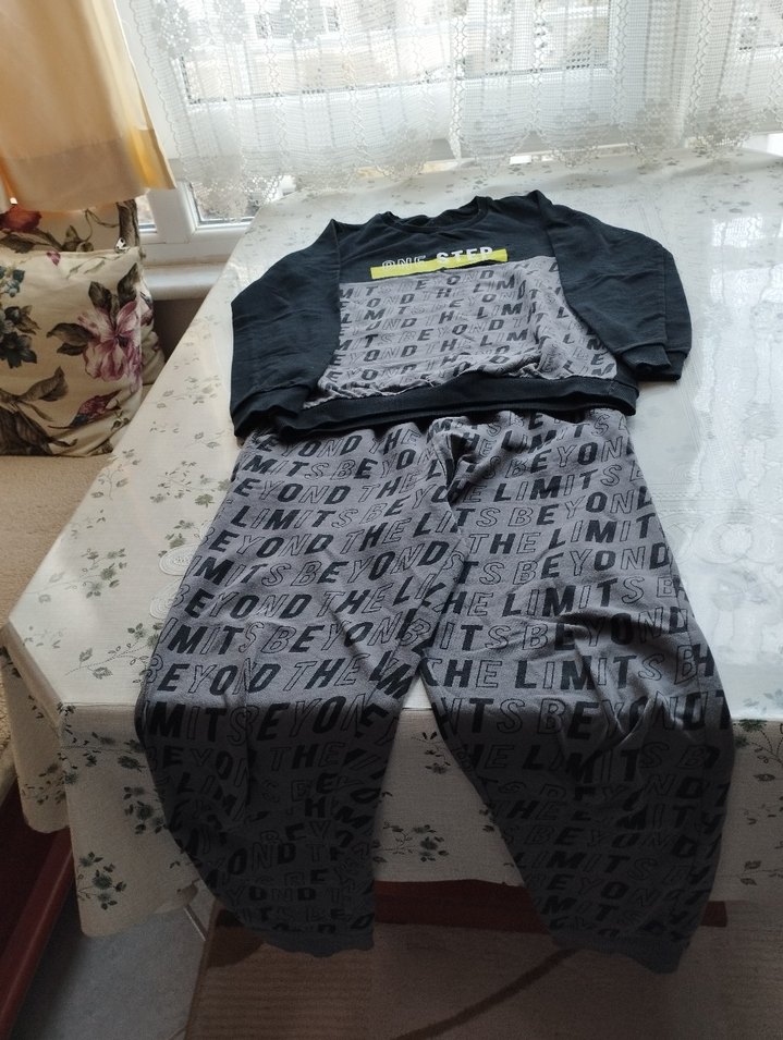 Erkek Gri Baskılı Rahat Kesim Eşofman Takımı - Görsel 4