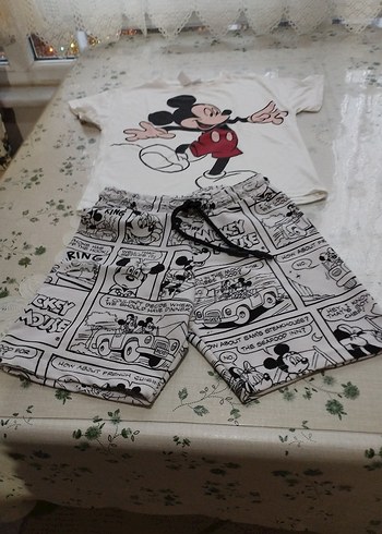 Zara Mickey Mouse Baskılı Pijama Takımı - Görsel 2