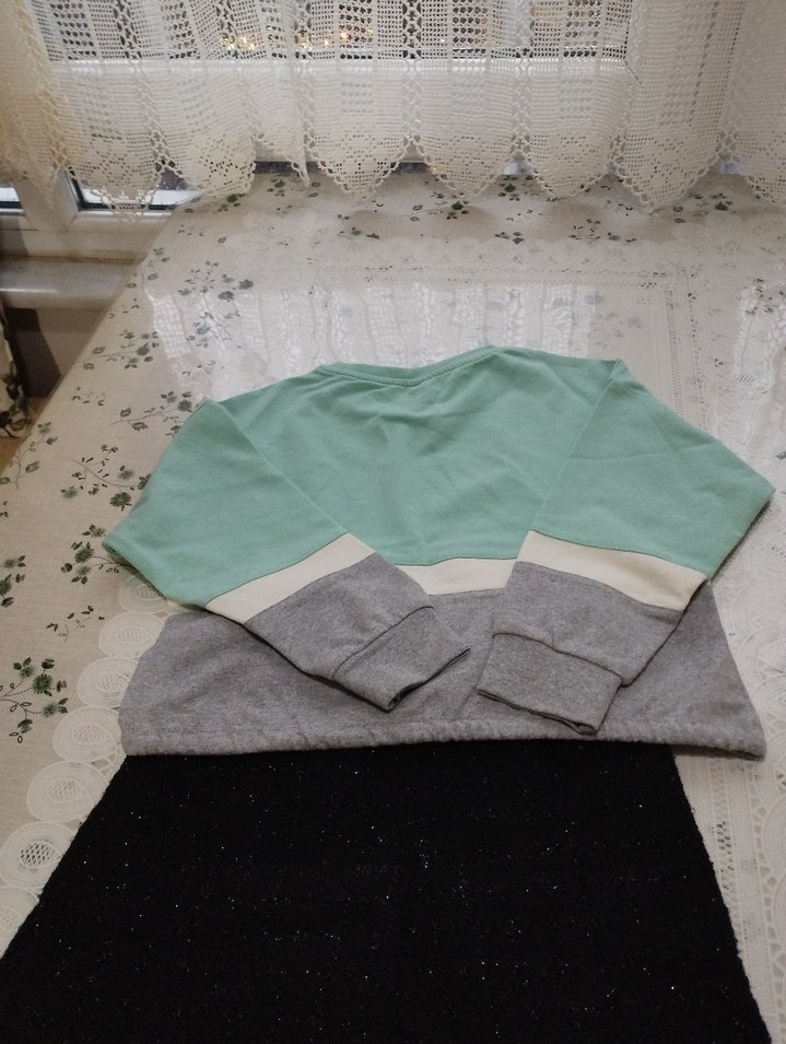 crops Sweatshirt - Görsel 2