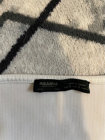 Pull and Bear Pull and bear crop