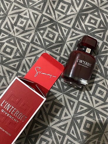Beden Renk Givenchy L?interdit Rouge