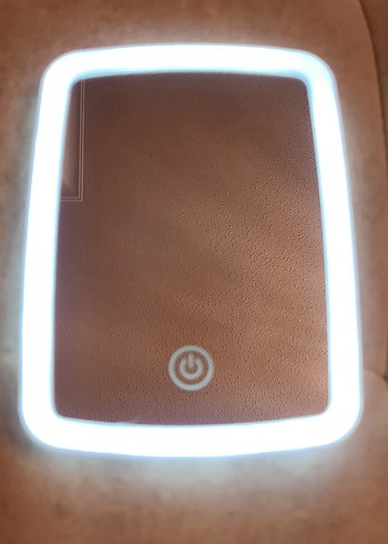 LED ışıklı ayna