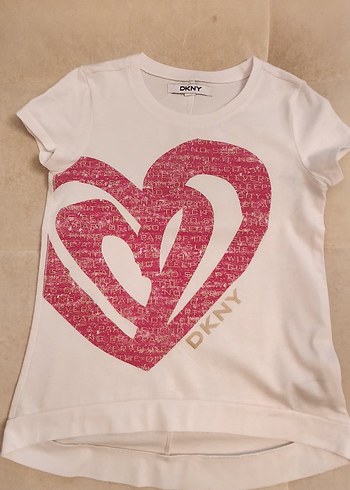 DKNY tshirt
