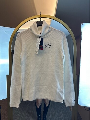 Tommy Hilfiger kazak