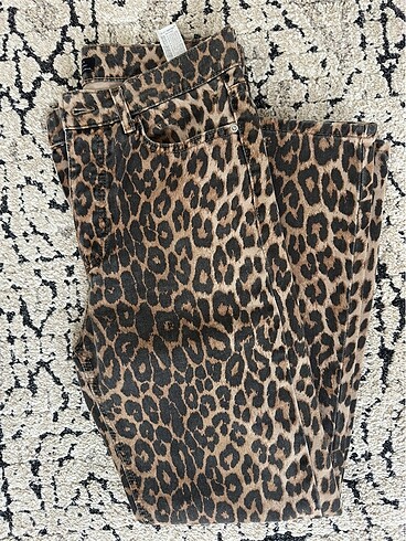36 Beden kahverengi Renk Zara leopar desen jean