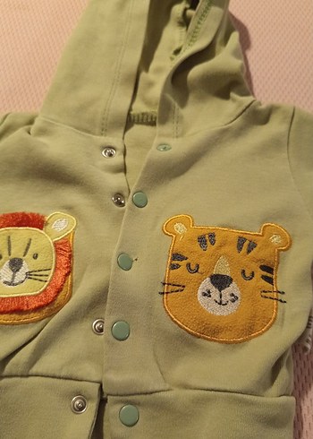 Renkli Nakışlı Düğmeli Yeşil pamuklu bebe takım - Görsel 6