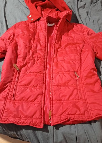 Kırmızı Kapüşonlu Fermuarlı Kadın Kışlık Mont zara marka - Görsel 3