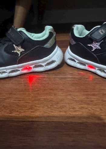 Kız Çocuk Siyah Işıklı Spor Ayakkabı - Görsel 3